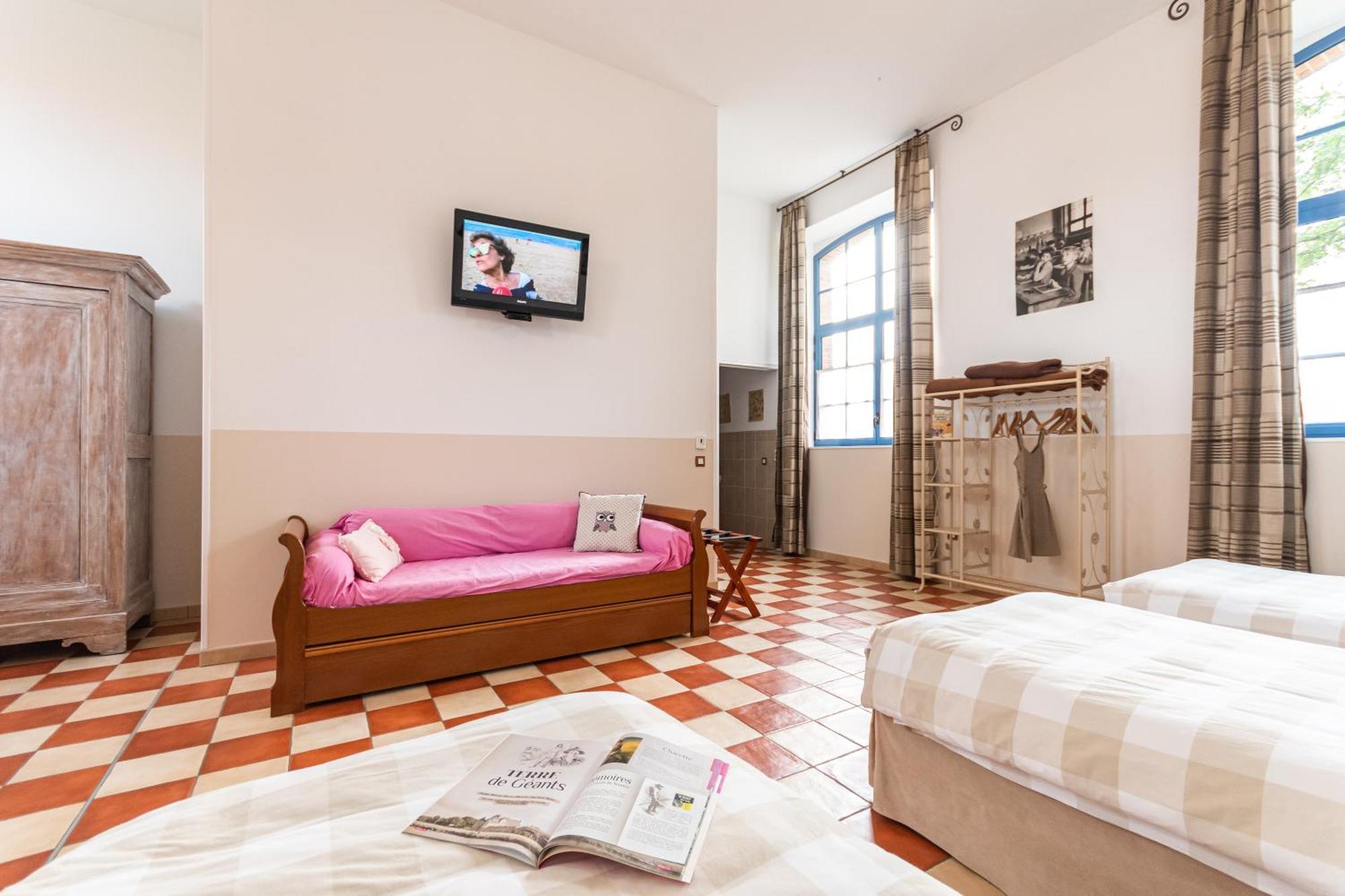 Le Domaine Des Ecoliers Couette-café *